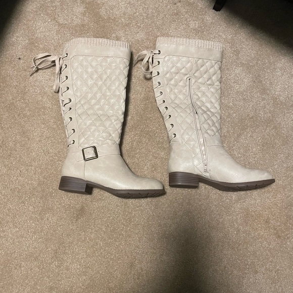 NOT FOR SALE Reposhing Cream colored boots that were NWB when I purchased. - Picture 6 of 7